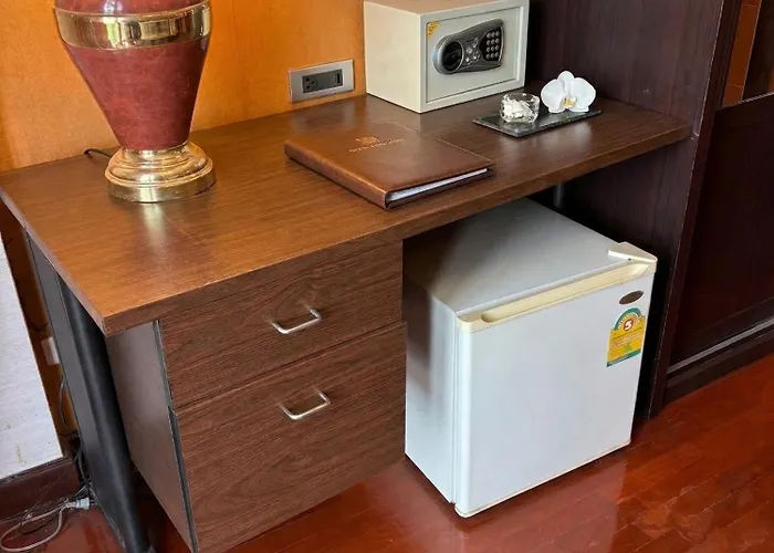 Chaba Silom Hotel